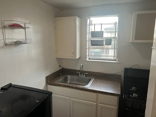 Photo - 124 Carson Ct