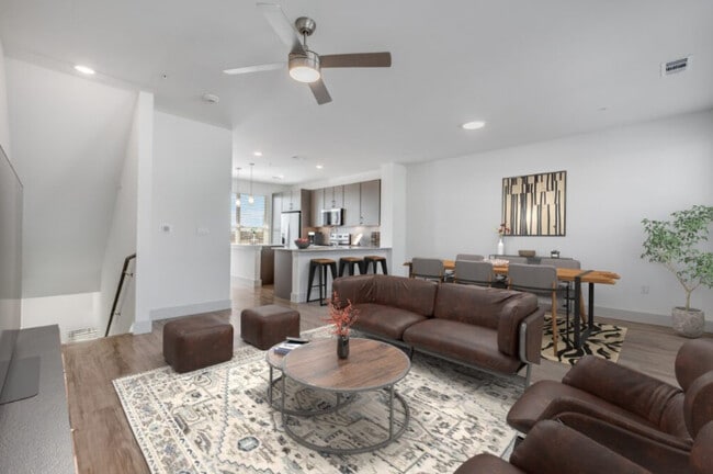 Photo - Victoria Row