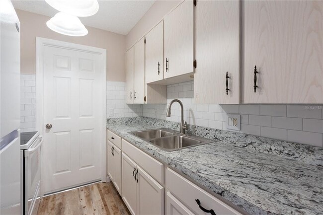 Photo - 4936 Ilener St