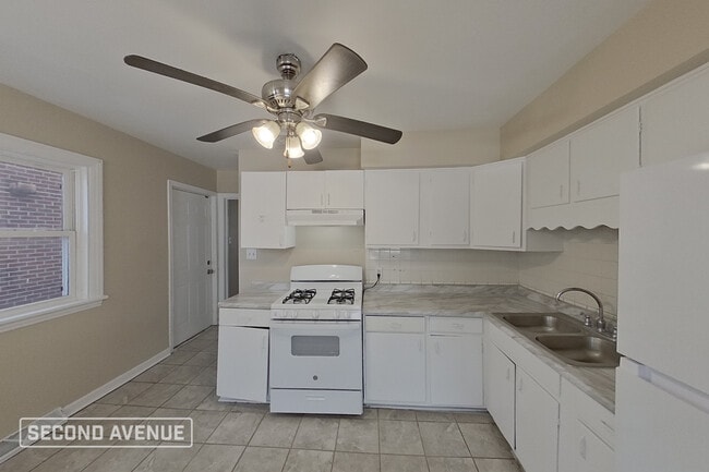 Photo - 4772 Jefferson St