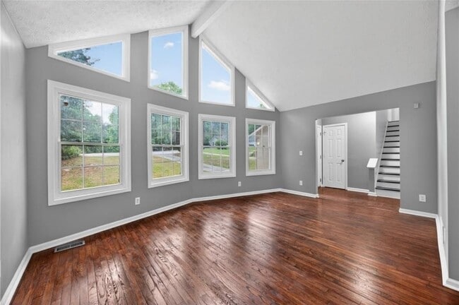 Photo - 1902 Woods Ct
