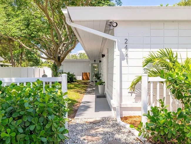 Photo - 2441 Granada Ave Unit 3