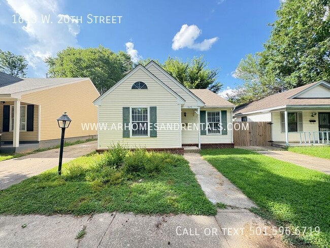 Photo - 1613 W 20th St Casa