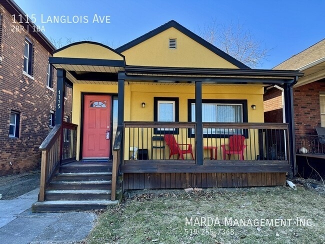 Photo - CHARMING 2 BED/1 BATH HOUSE - WALKERVILLE PLUS HYDRO,WATER & GAS
