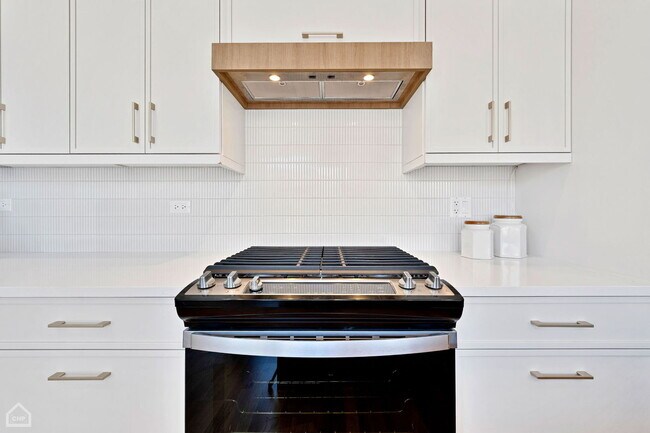 Photo - 2127 W Madison St Unit 409