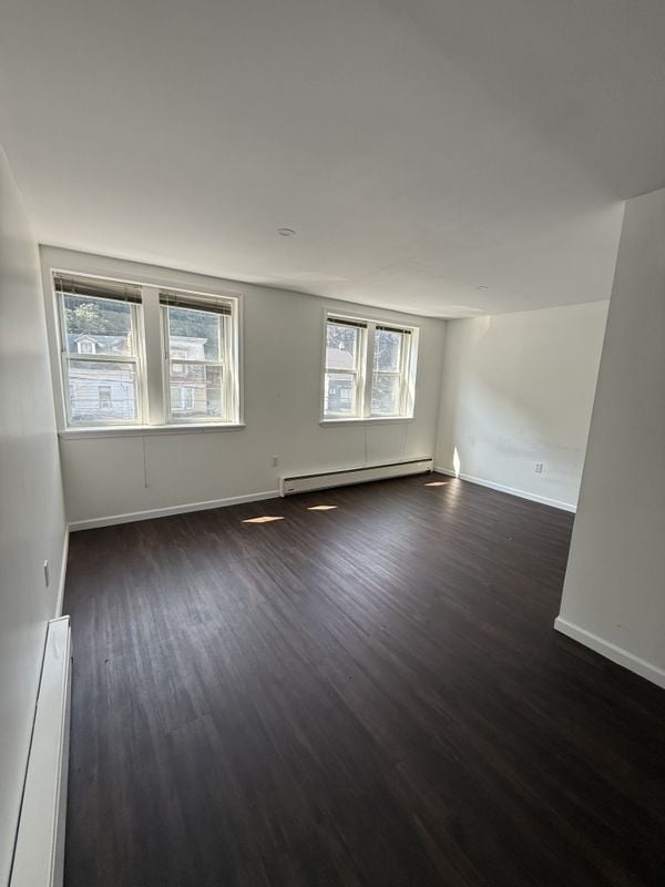 Photo - 132 E Main St