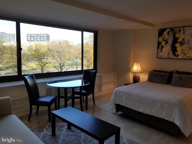 Photo - 1011 Arlington Blvd Unit 602