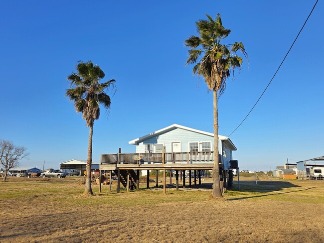 Building Photo - 405 Blue Water Blvd