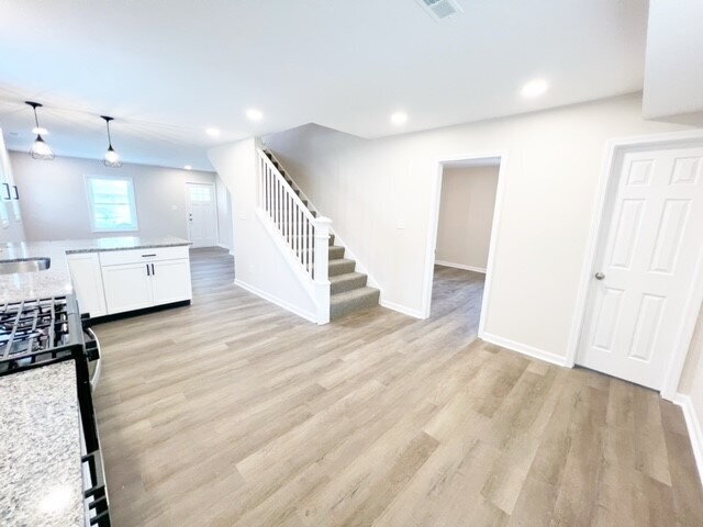 SOUTH BROADRIPPLE - 4 BR/2BA LIKE BRAND NEW!