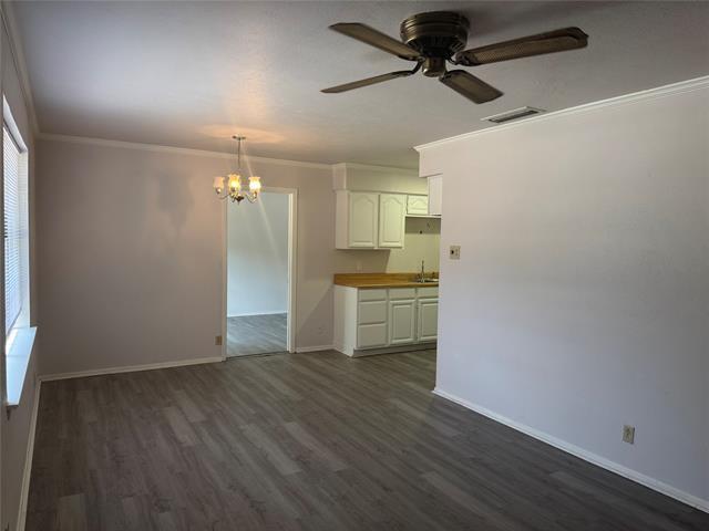 1229 Greenbrier Dr