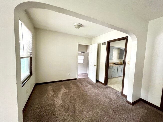 Photo - 3 Bedrooms Walking Distance to KSU!