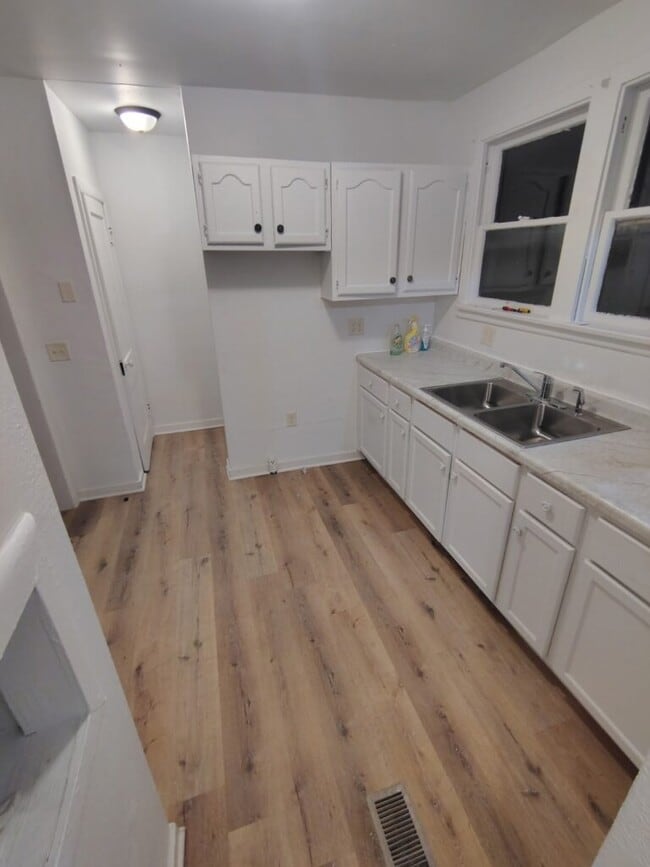 Photo - 4129 S Calhoun St