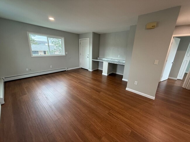 Photo - 218 N Park St Unit 3