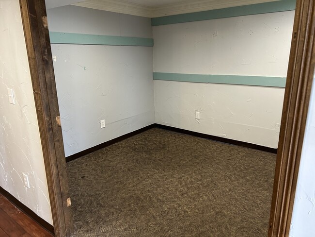 Photo - 2926 Nall St Unit Office