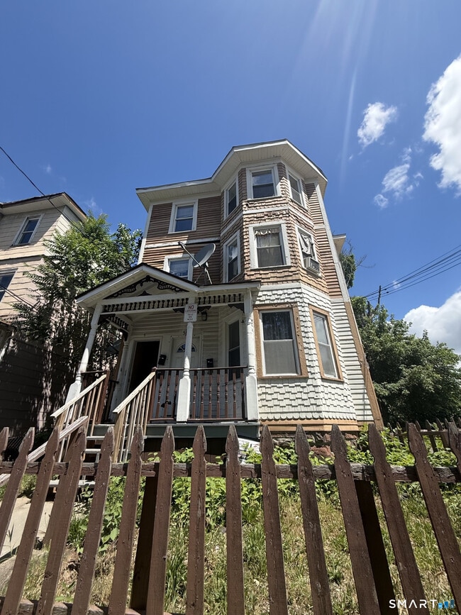 Building Photo - 56-58-58 Judson St