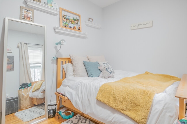 219 Bennington St Unit 3