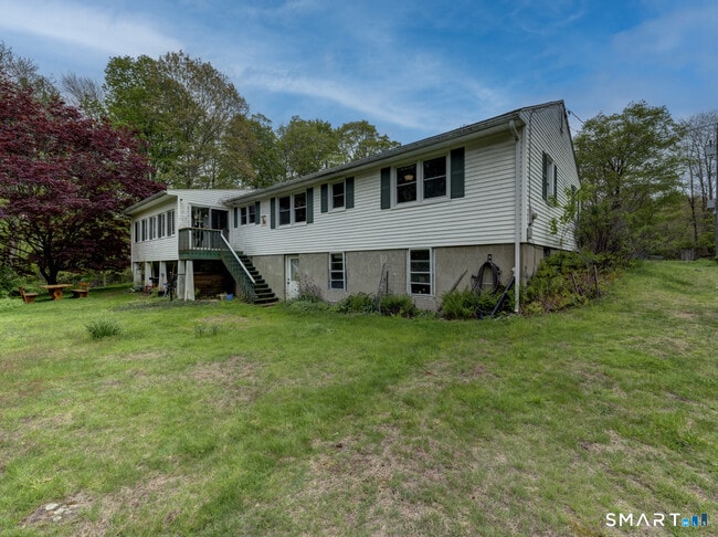 384 Woodland Rd