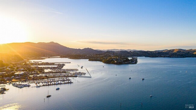 Photo - 206 Paradise Dr