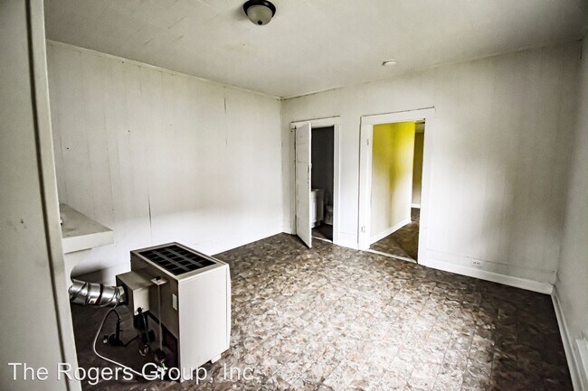 Photo - 611 Raleigh St