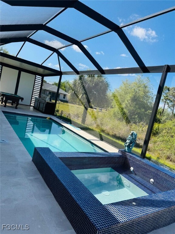 Photo - 505 E 8th St