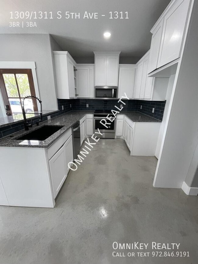 Photo - 1309/1311 S 5th Ave-1311 Unidad 1311