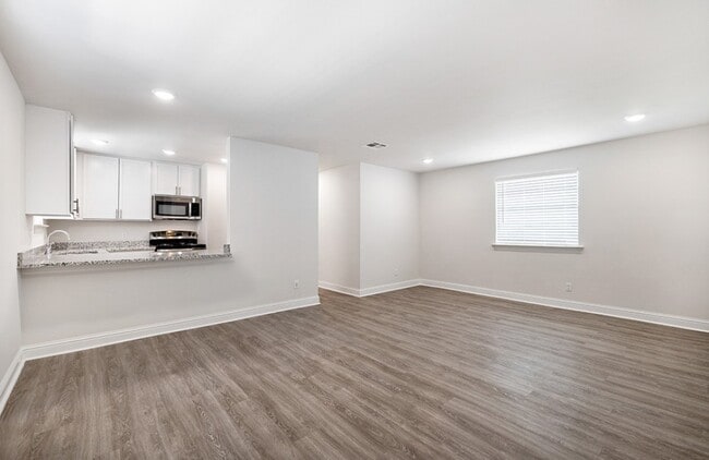 Photo - Artwalk Bucktown