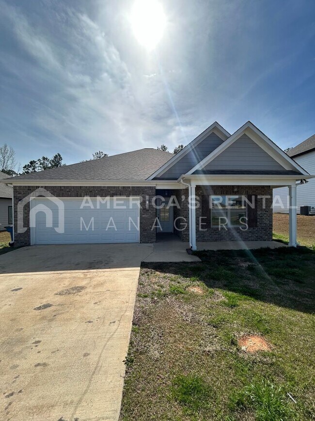 Building Photo - Home for Rent in Jemison, AL. Available to View with 48 Hour Notice!!!