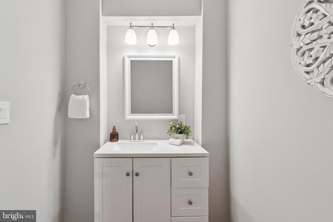 Photo - 4914 22nd St N