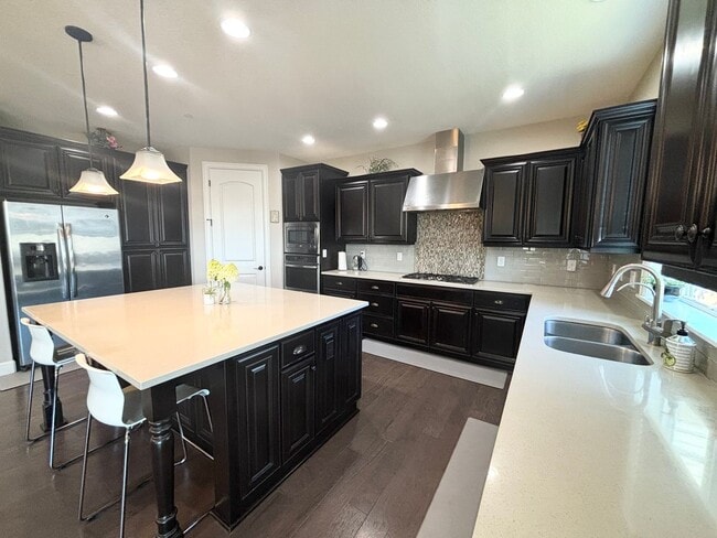 Photo - Beautiful 5 Bedroom with Den/Office and Large Bonus Room in Bethany Ridge!!!