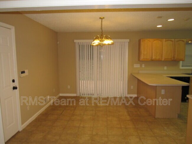 Photo - 631 Saddlewood Dr