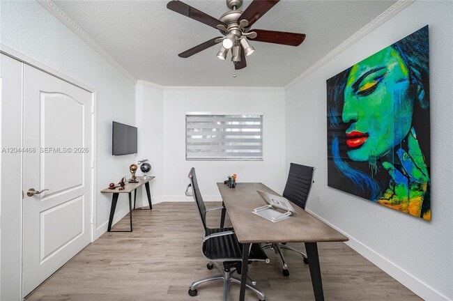 Photo - 10700 NW 66th St Unidad 204