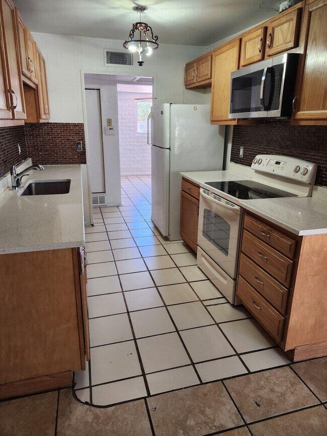 Photo - 6995 E Lurlene Dr
