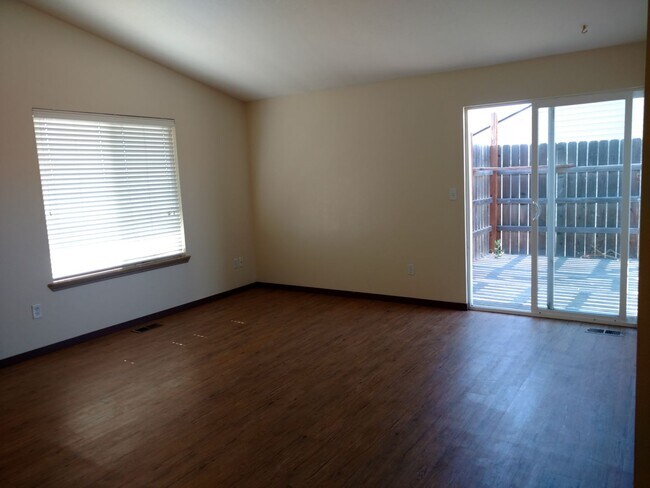 Photo - 3 Bedroom 2 Bath with 2 car garage