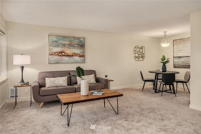 960 5th Ave S Unit 108