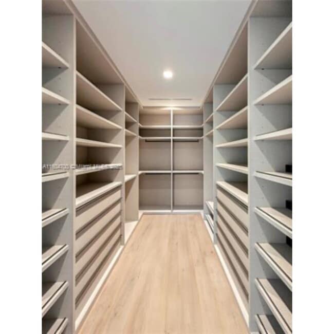 Photo - 345 W 46th St