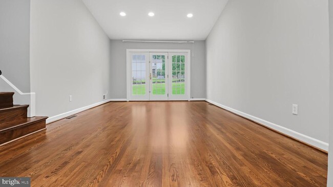 11419 Lund Pl