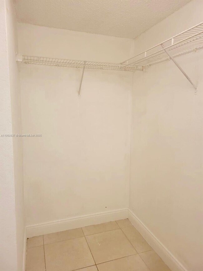 Photo - 4205 N University Dr Unit 111