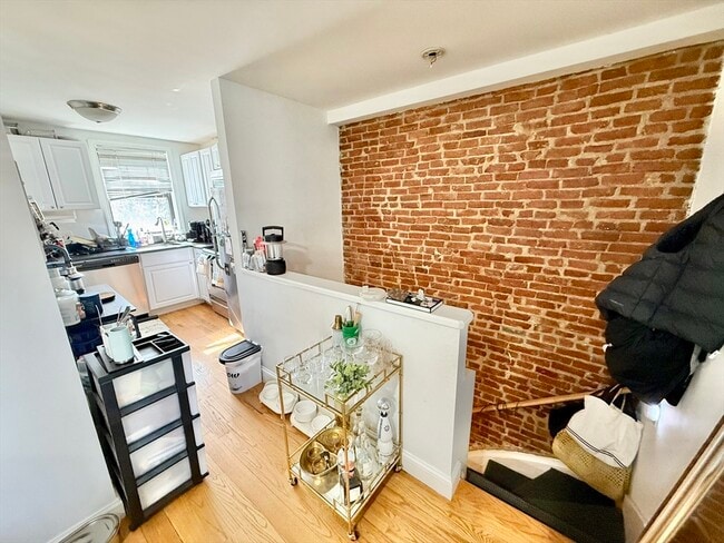 Photo - 9 Boston St Apartment Unit 3