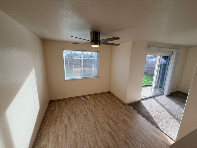 Photo - Three Bedroom Duplex in Keizer, Landscaping Included! Unit 1644