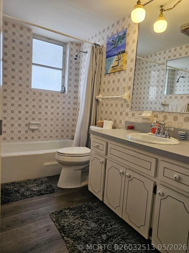 Photo - 17 S Lakeside Dr Unit 4