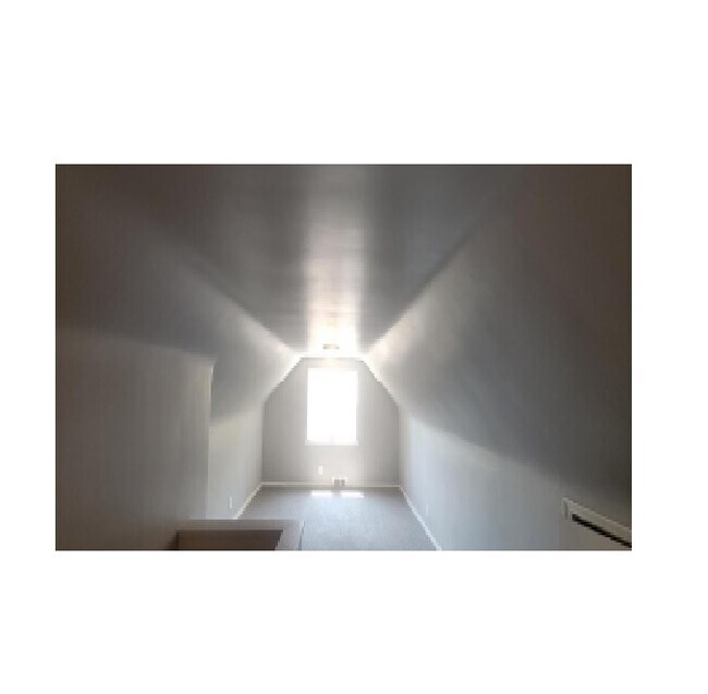 Photo - 9220 Mansfield St