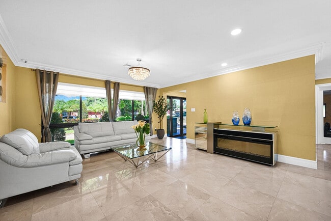 Photo - 836 Orchid Dr