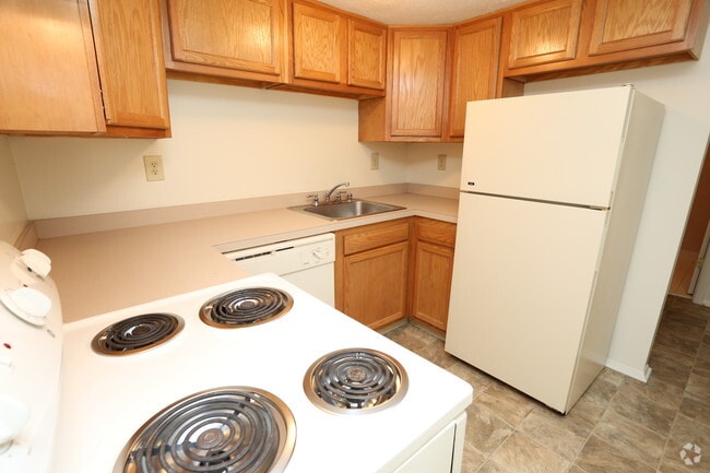 2BR, 1BA - 860 SF - Kitchen