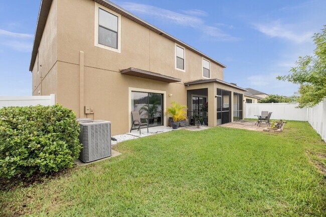 Photo - "Discover Spacious Elegance: 5-Bed, 3-Bath...