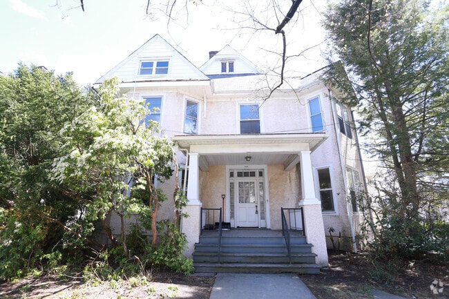 Building Photo - 212 N 7th St Rental