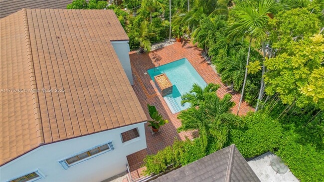 Photo - 511 Vittorio Ave