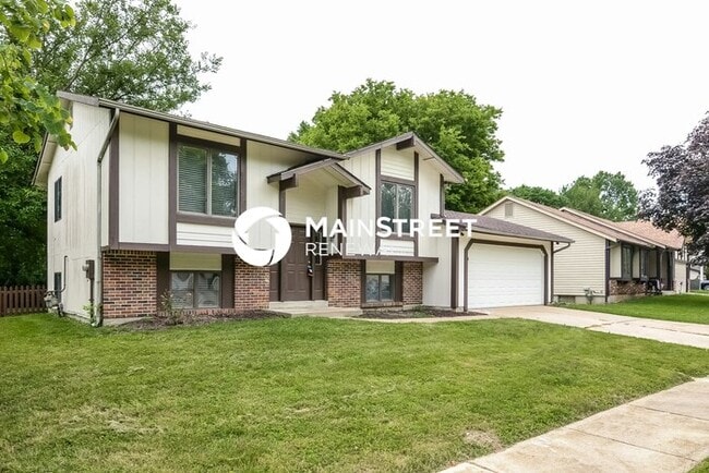 3 Bedroom Pet-Friendly Home in Florissant, MO with Main Street Renewal