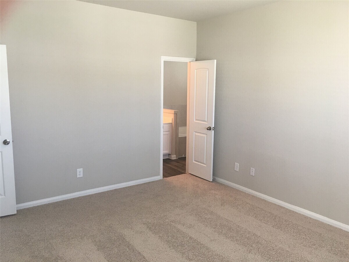 Photo - 2111 Ethan Dr