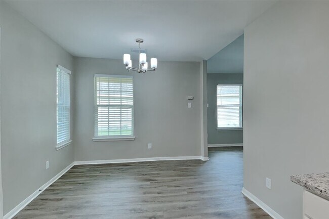 Photo - 19203 Canaras Ct