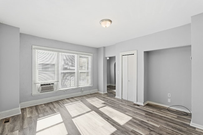 Photo - 851 S Millwood Ave Unidad 2